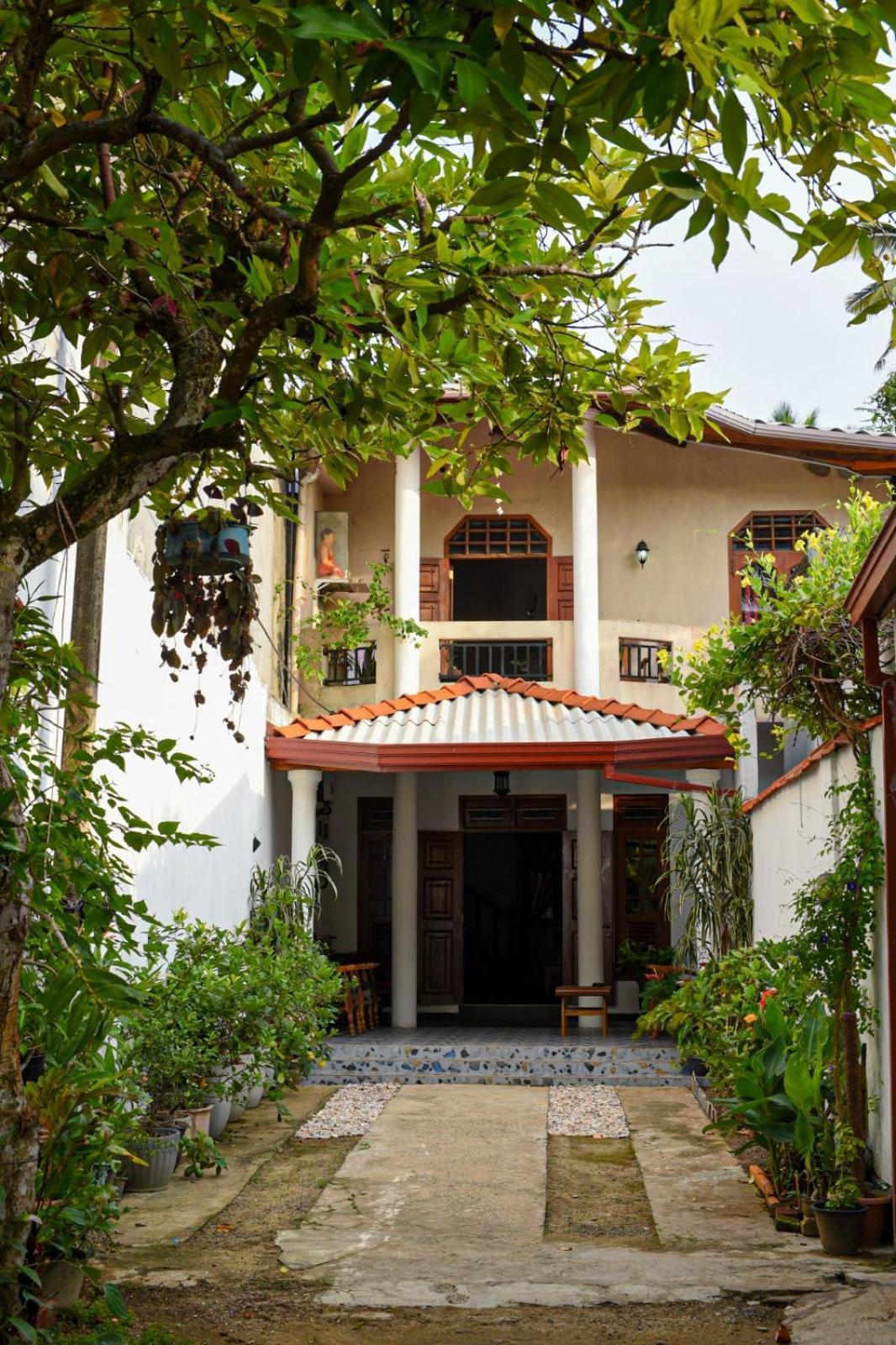 4Ty Two Homestay ガル エクステリア 写真
